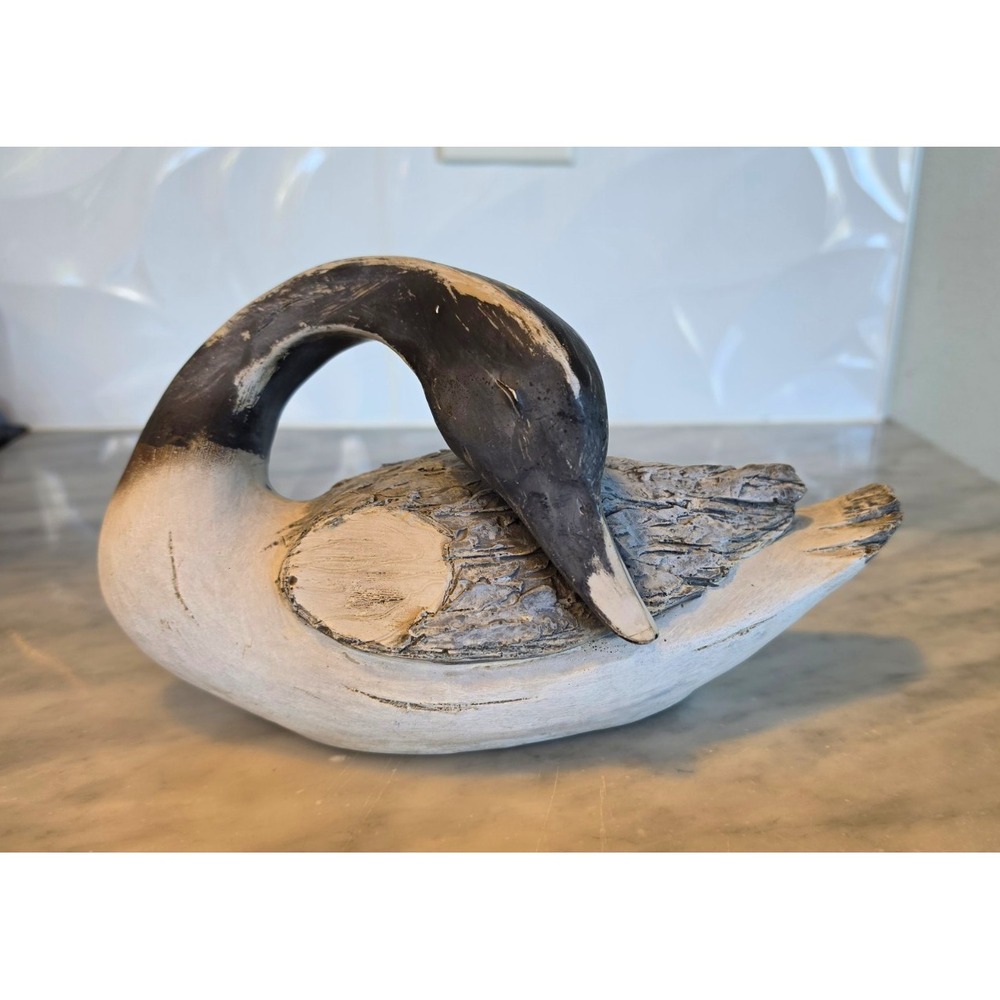 Vintage Style Faux Wood Bark Canada Goose Preening Figurine Lightweight Decor